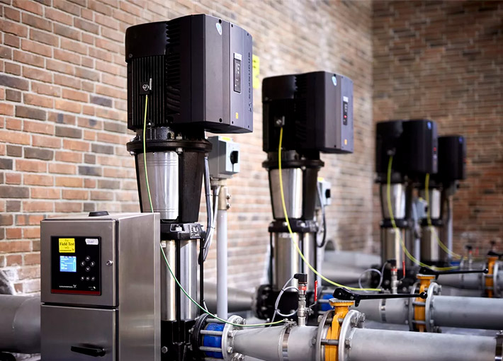 Vesipumpun moottorin staattori ja roottorin ydin