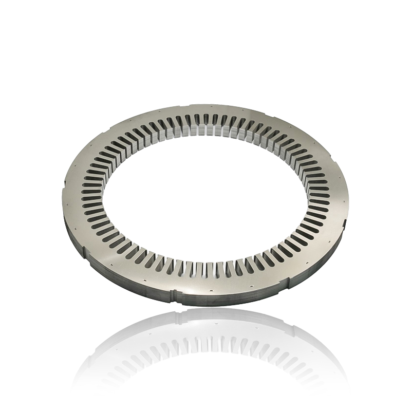 Kuinka tuulivoimageneraattorin moottorin staattorisydämen magneettivuon tiheys vaikuttaa generaattorin tehokkuuteen?