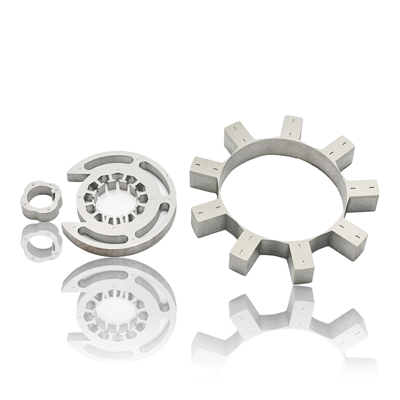 Miten moottorin staattori ja roottorin ydin vaikuttavat moottorin käynnistyssuorituskykyyn ja transienttivasteeseen?